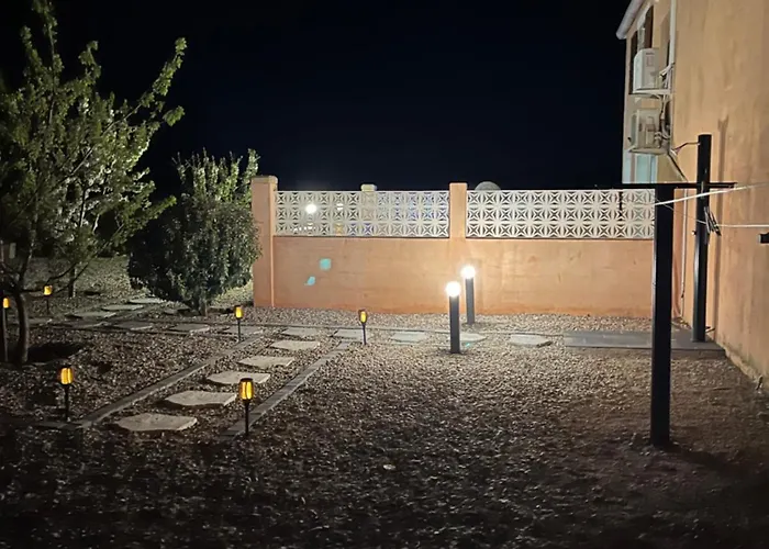 Vigneronne Moderne Piscine Et Jaccuzi Βίλα *